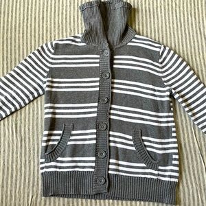Jones New York  gray and white cardigan size large!